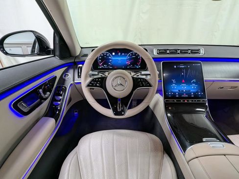 Used 2022 Mercedes-Benz S 500 4MATIC image 2