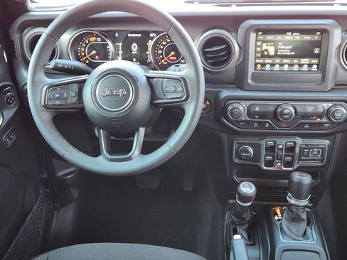 Used 2023 Jeep Wrangler Willys image 25