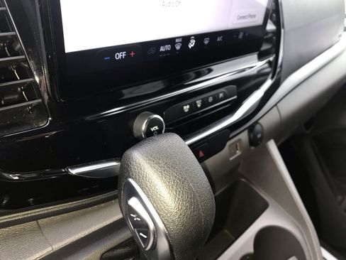 Used 2024 Ford Transit 350 XLT image 18