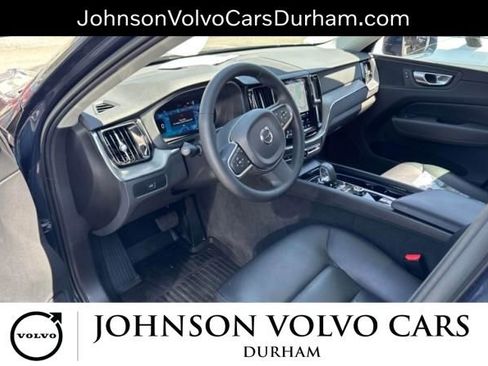 Used 2023 Volvo XC60 B5 Core w/ Climate Package AWD/4WD image 6
