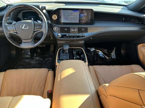 Used 2022 Lexus LS 500 AWD image 19