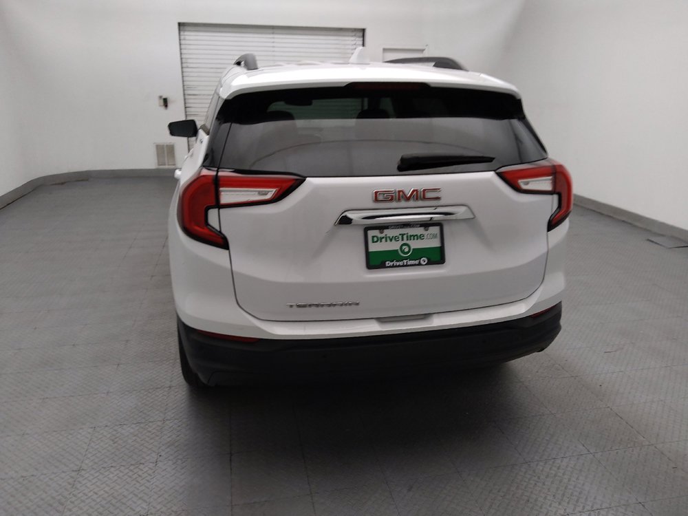 Used 2022 GMC Terrain SLE w/ Driver Convenience Package FWD image 6