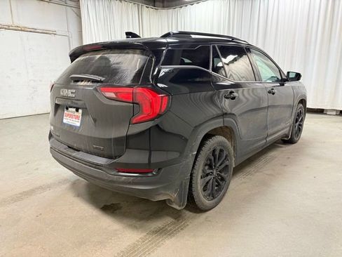 Used 2021 GMC Terrain SLE w/ Driver Convenience Package image 5