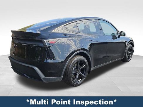 Used 2026 Tesla Model Y 2WD image 7