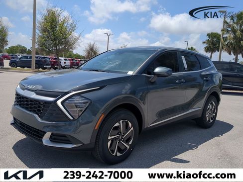 New 2025 Kia Sportage LX image 9