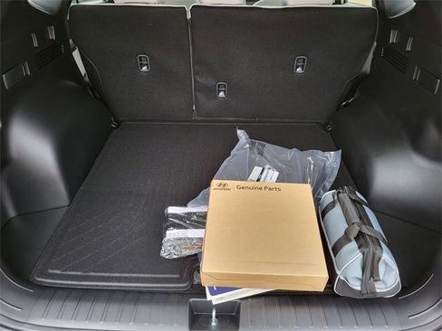 New 2026 Hyundai Tucson SE image 7