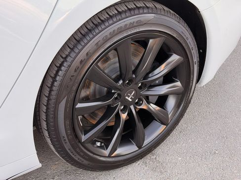 Used 2020 Tesla Model S Long Range AWD/4WD image 16
