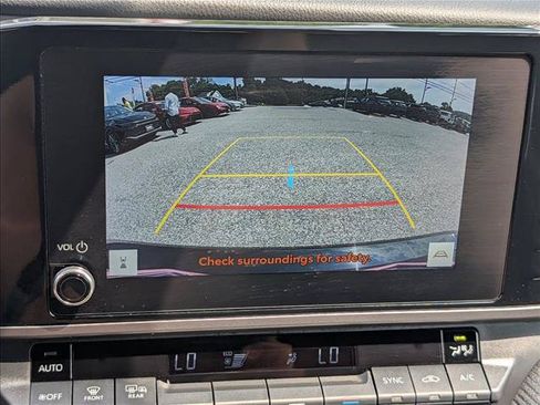 Used 2025 Toyota Camry SE FWD image 14