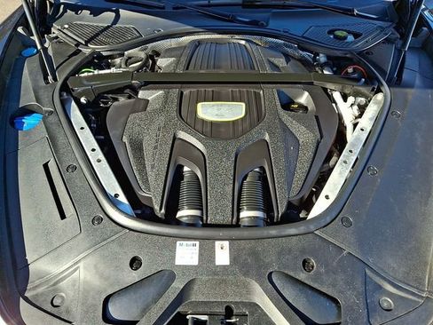 Used 2018 Porsche Panamera 4 image 36