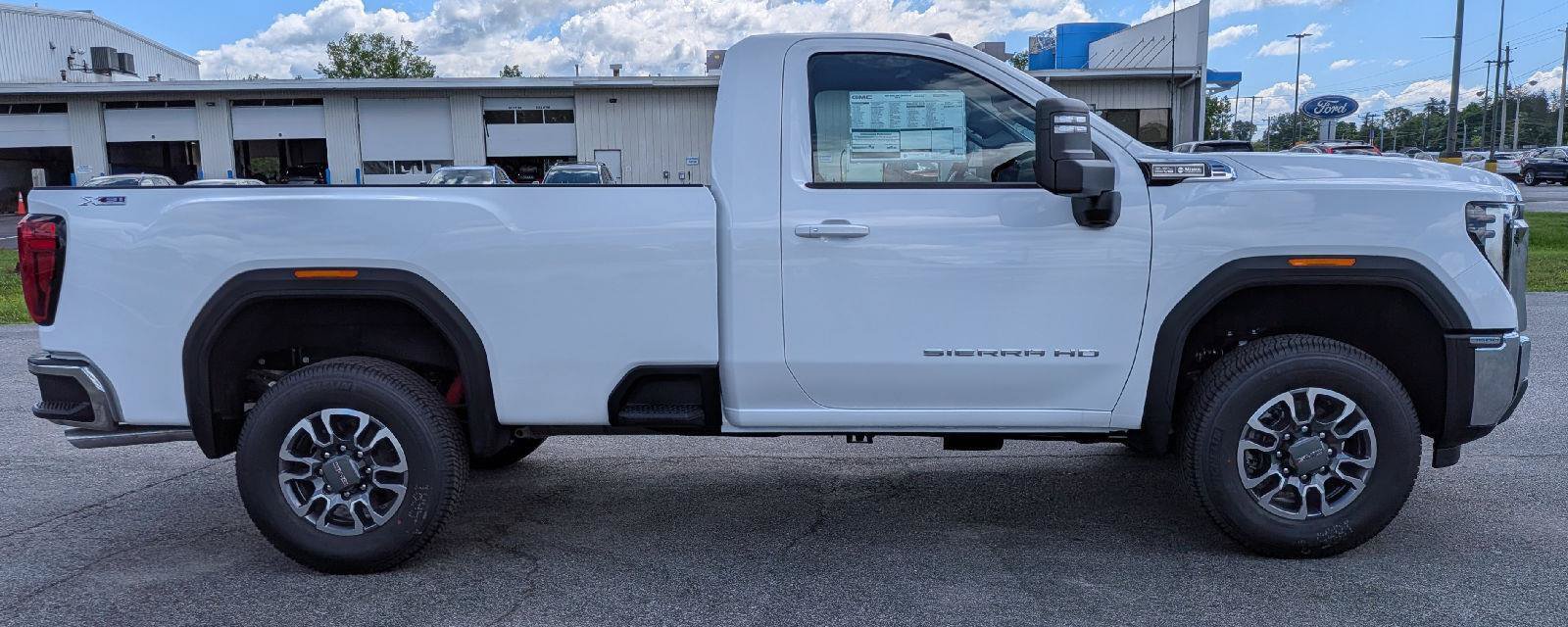 New 2026 GMC Sierra 3500 SLE w/ SLE Convenience Package AWD/4WD image 5