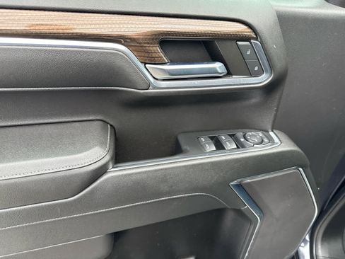 Used 2023 Chevrolet Silverado 1500 LT image 16