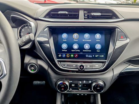 Used 2021 Chevrolet TrailBlazer ACTIV w/ Technology Package image 31