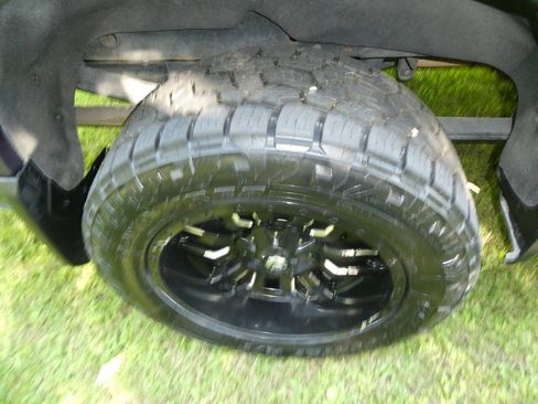 Used 2019 Chevrolet Silverado 1500 RST image 28