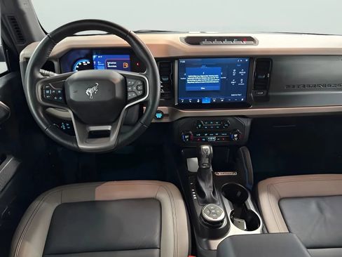 Used 2023 Ford Bronco Wildtrak AWD/4WD image 23