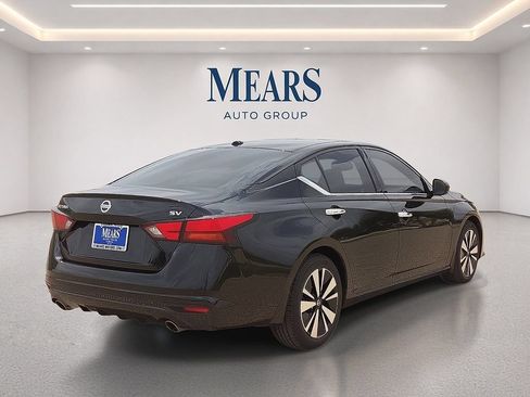 Used 2019 Nissan Altima 2.5 SV FWD image 5