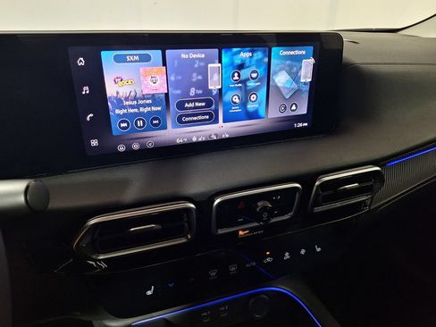 Used 2026 Nissan Sentra SV w/ SV Convenience Package FWD image 13