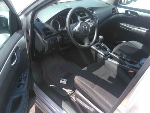 Used 2019 Nissan Sentra S FWD image 6