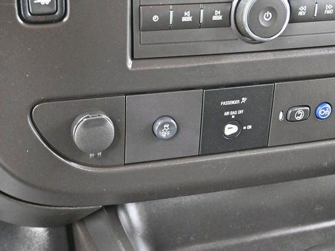 Used 2023 Chevrolet Express 2500 w/ Driver Convenience Package RWD image 20