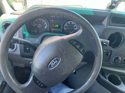 Used 2014 Ford E-450 and Econoline 450 Super Duty RWD image 10