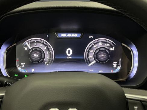 New 2026 RAM 1500 4x4 Crew Cab image 17