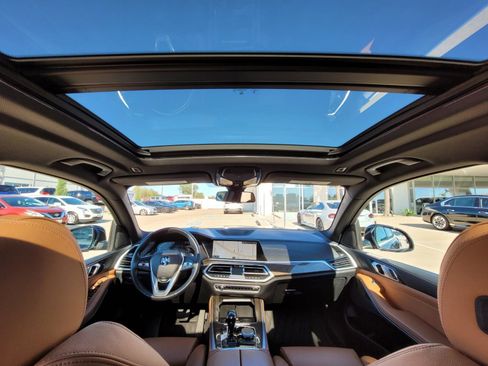 Used 2022 BMW X5 xDrive40i w/ Premium Package image 34