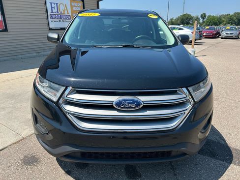 Used 2017 Ford Edge SE AWD/4WD image 2