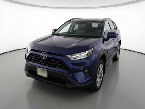 Certified 2025 Toyota RAV4 XLE Premium image 1