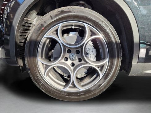 New 2025 Alfa Romeo Stelvio Sprint image 63