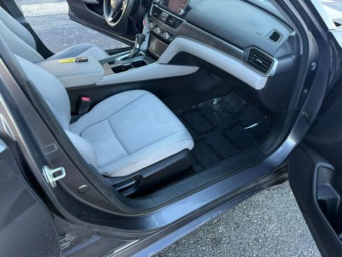 Used 2019 Honda Accord LX image 19