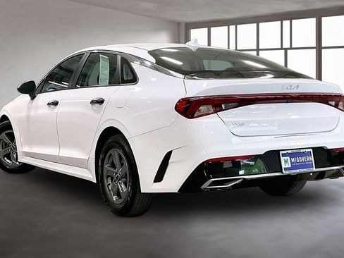 Used 2022 Kia K5 LXS FWD image 4