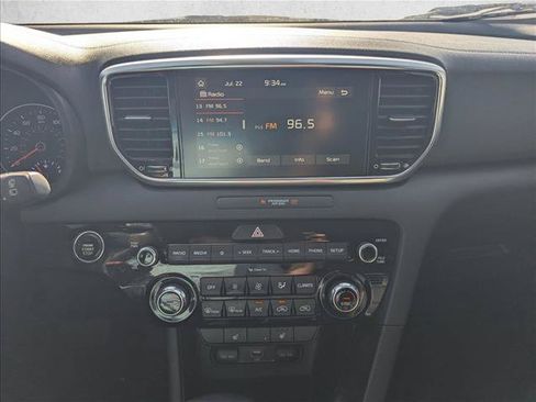 Used 2022 Kia Sportage EX FWD image 9