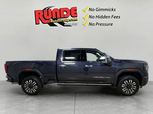 Used 2025 GMC Sierra 2500 Denali Ultimate w/ Max Trailering Package image 6