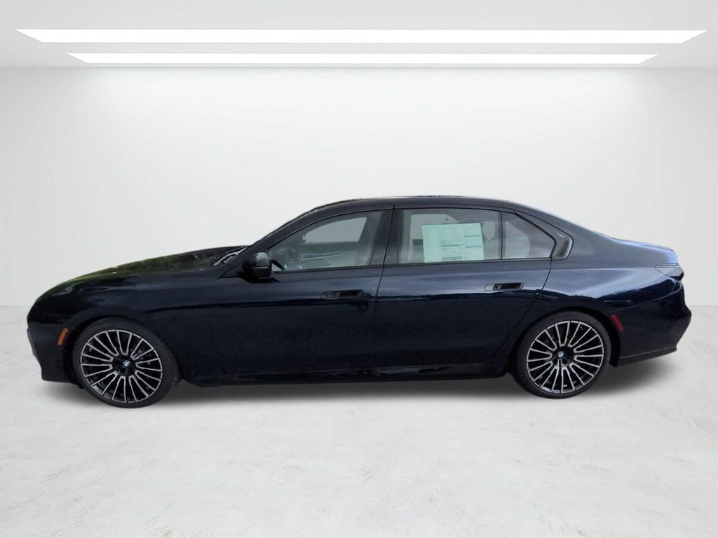 New 2026 BMW i7 xDrive60 w/ Executive Package AWD/4WD image 7