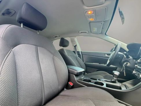 Used 2018 Kia Optima LX FWD image 11