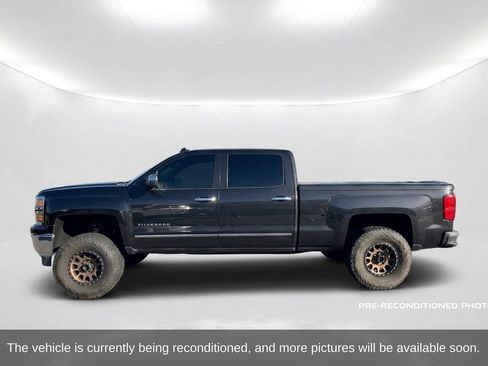 Used 2014 Chevrolet Silverado 1500 LTZ w/ Driver Alert Package RWD image 9