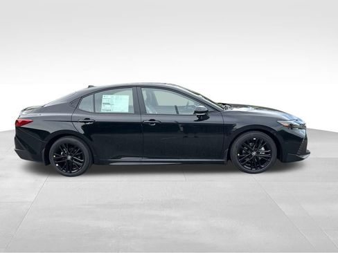 Used 2026 Toyota Camry SE w/ Multimedia Upgrade Package FWD image 6