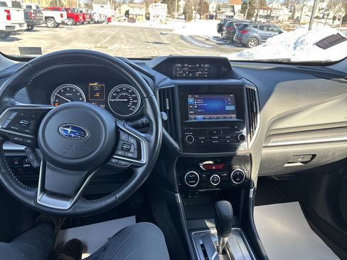 Used 2020 Subaru Forester Premium image 14