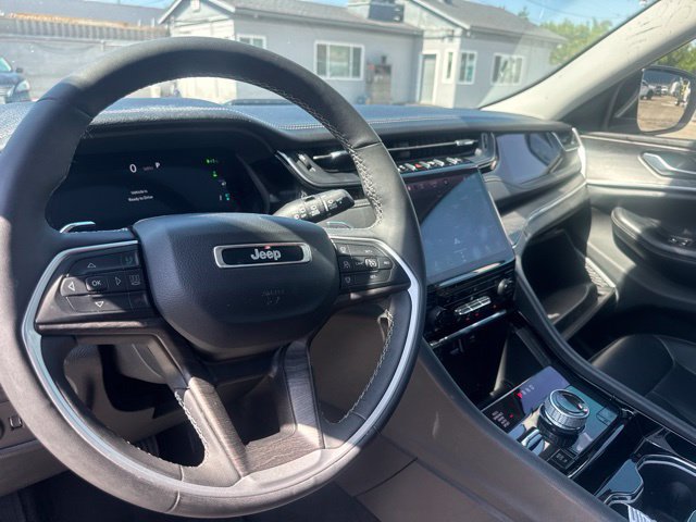 Used 2023 Jeep Grand Cherokee 4WD 4xe image 10