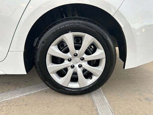 Used 2024 Toyota Corolla LE image 14