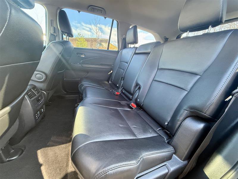 Used 2018 Honda Pilot Touring image 20