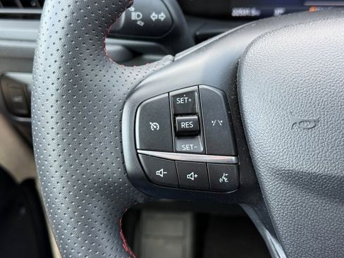 Used 2023 Ford Escape ST-Line image 31
