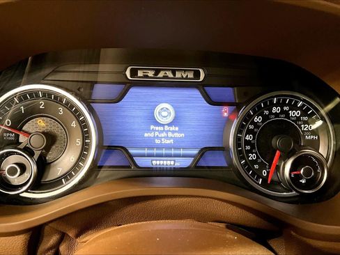 Used 2019 RAM 1500 Laramie image 26