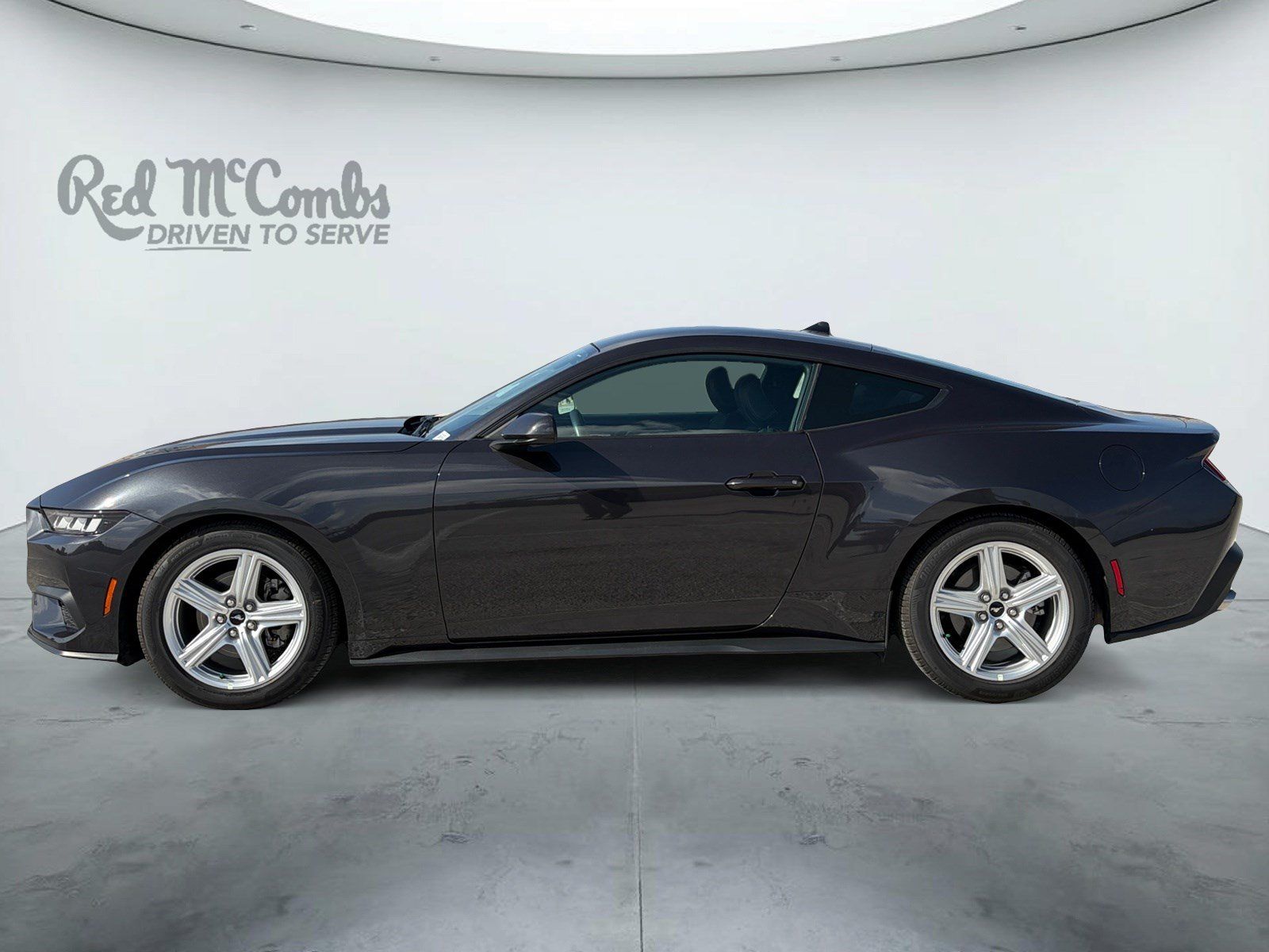 Used 2024 Ford Mustang Coupe RWD image 8