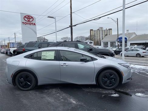 New 2026 Toyota Prius Plug-In Hybrid image 2