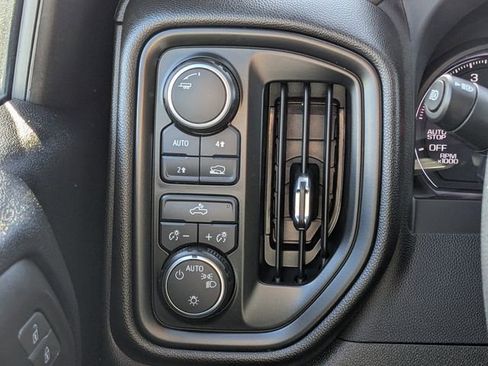 Used 2022 Chevrolet Silverado 1500 Custom image 20