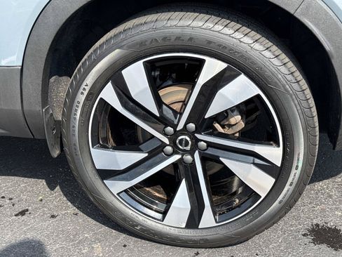 Used 2023 Volvo XC40 B5 Ultimate w/ Protection Package Premier AWD/4WD image 12