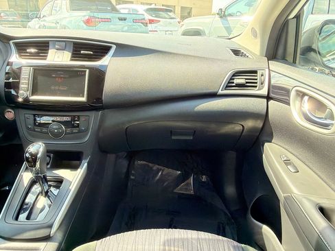 Used 2019 Nissan Sentra SV image 17