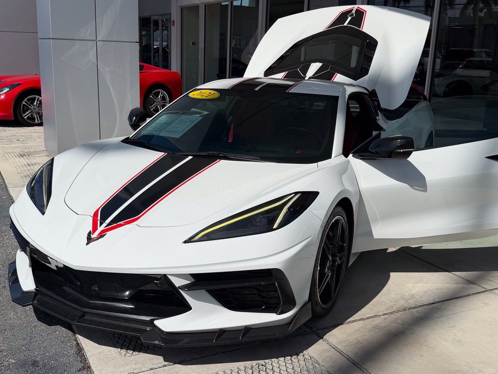 Used 2021 Chevrolet Corvette Stingray Preferred Cpe w/ Z51 Performance Package RWD image 11