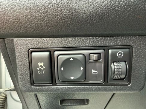 Used 2011 Nissan Versa 1.8 S w/ PWR Plus Pkg image 26