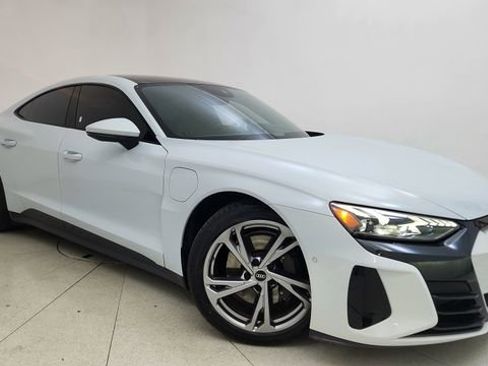 Used 2023 Audi e-tron GT Prestige w/ Prestige Package image 1